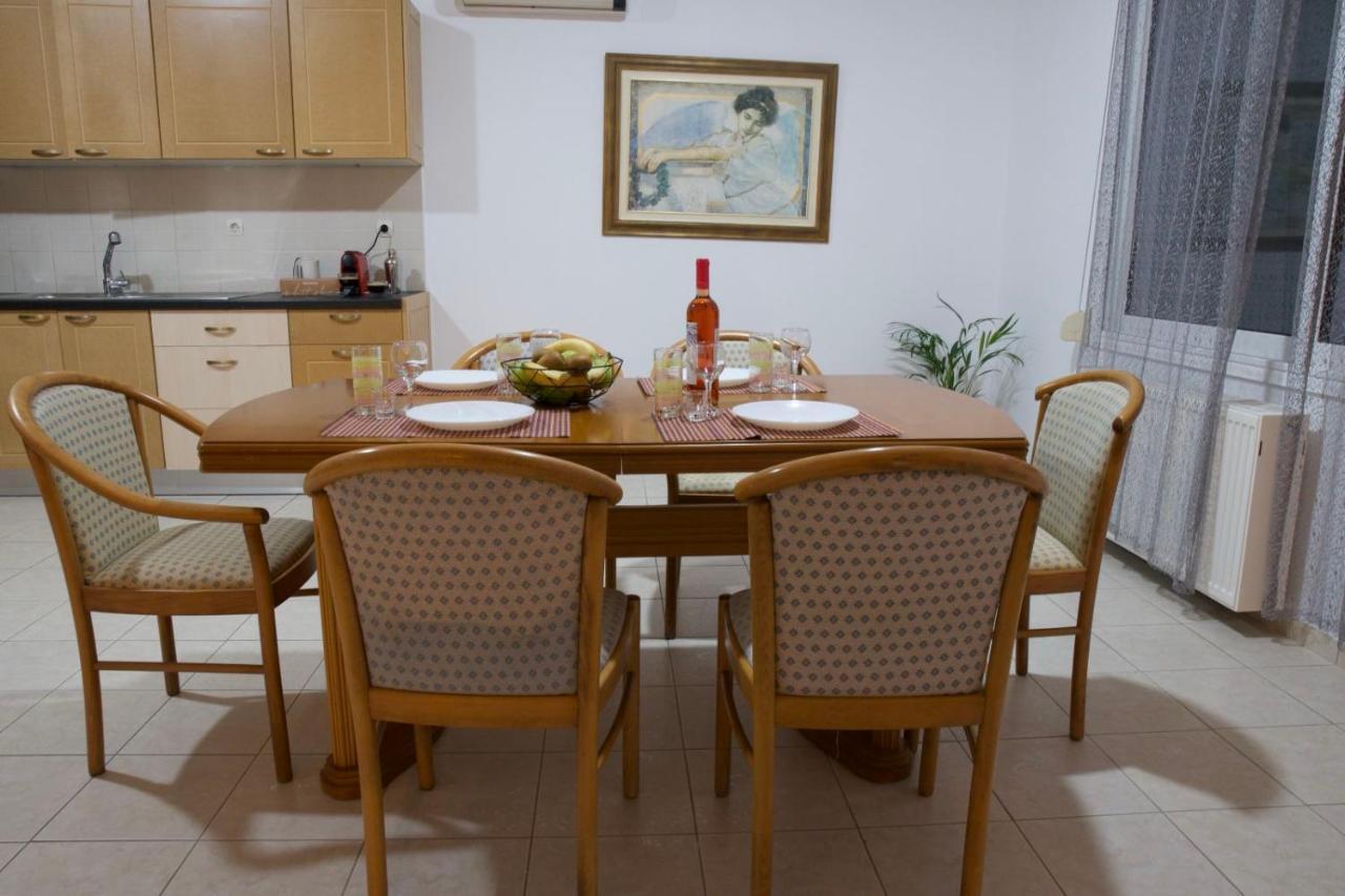 Grand House Apartment *